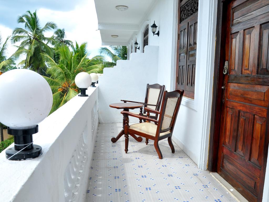 Dew Grand Regency Apartment Bataduwa Exterior photo